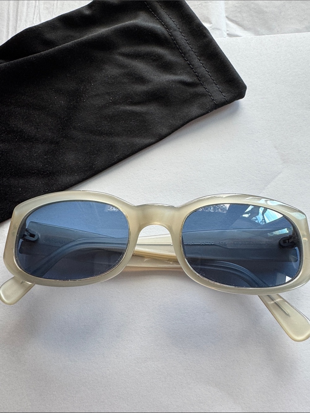 Vintage Y2K Giorgio Armani model 2524 Cream Frame Sunglasses with Blue Lenses